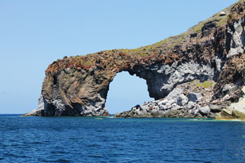 Arco roccioso di Pollara Salina