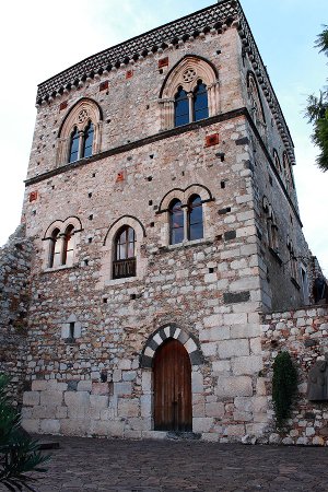 centro-storico-taormina-pallao-dei-duchi